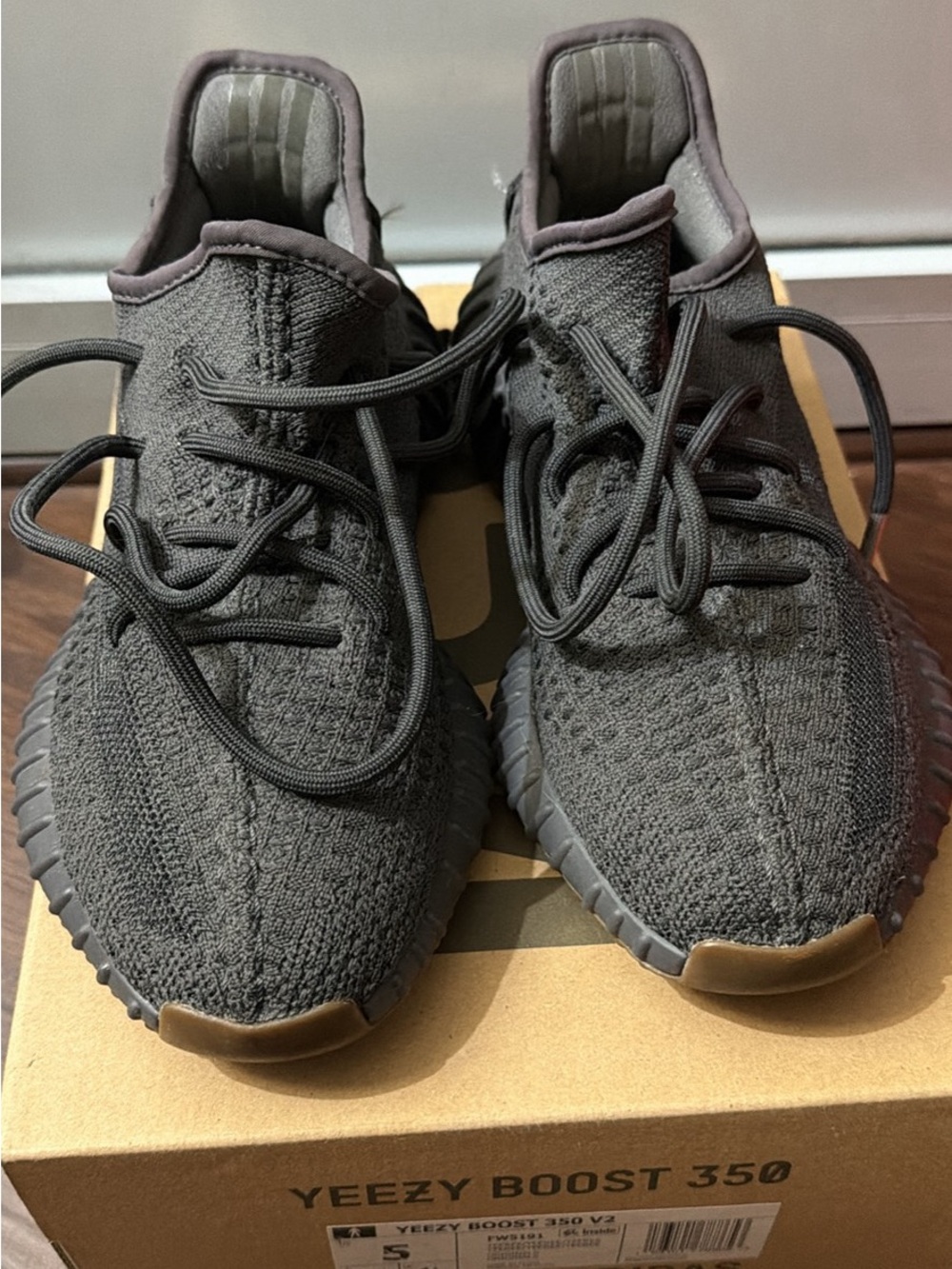 Yeezy Men’s Charcoal Knit Low-Top Sneakers